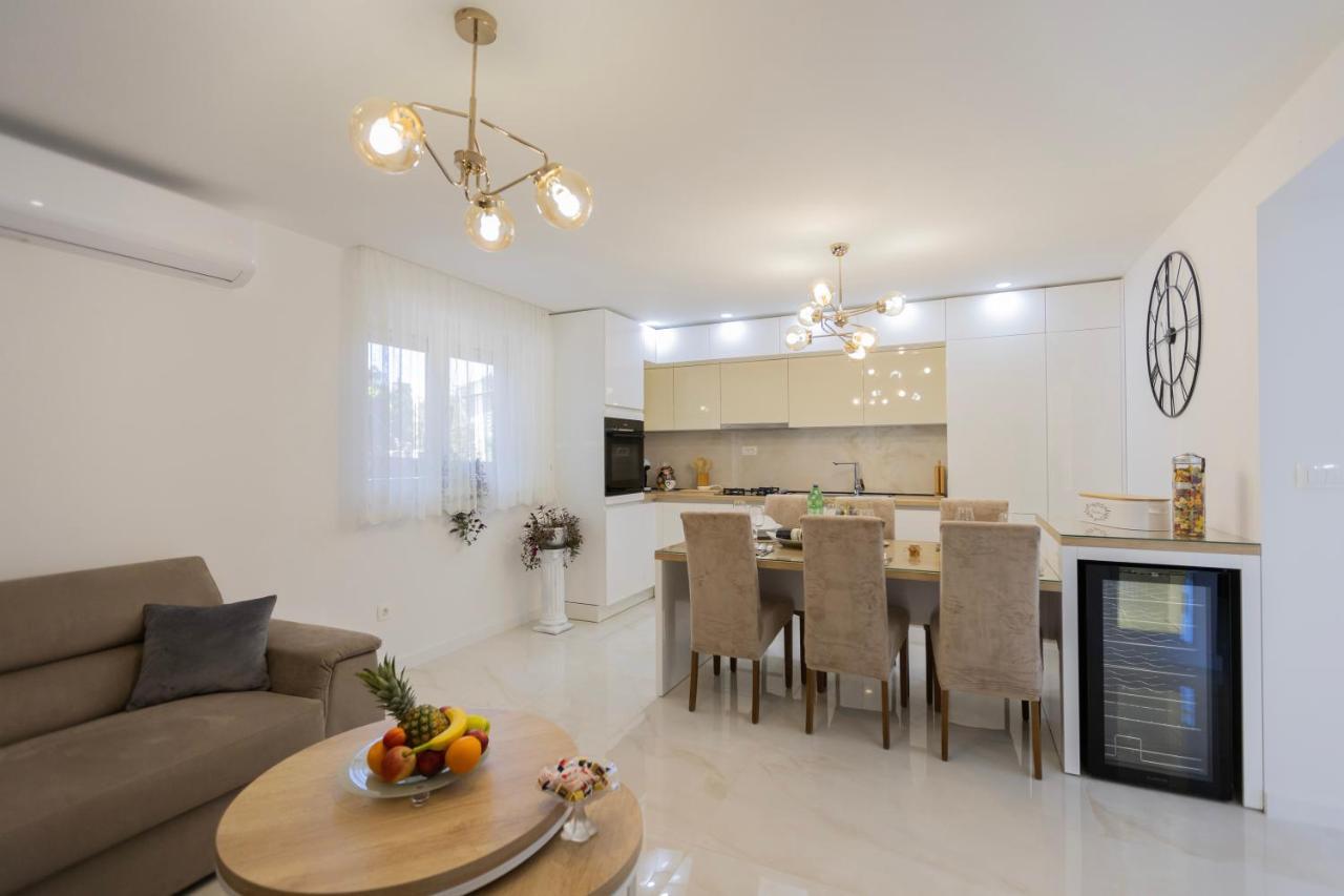 Apartment Bella Podstrana